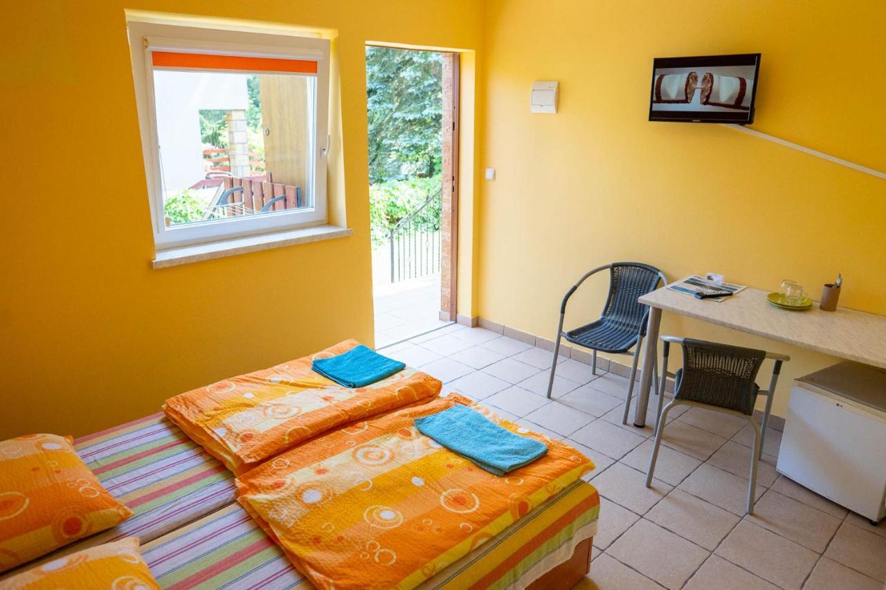 Na Skraju Lasu Homestay Wilkasy